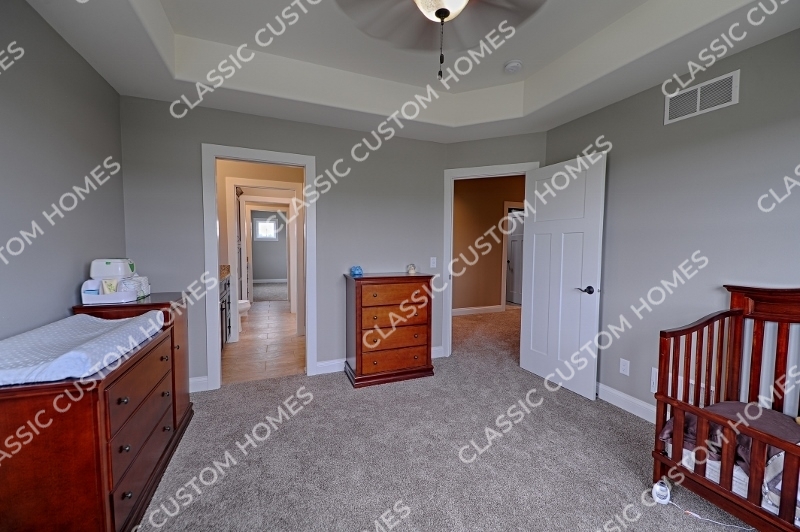 Cerdena - Upper Bedroom 1