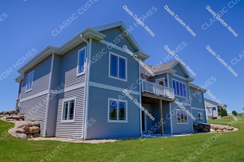 Denk - Exterior Rear