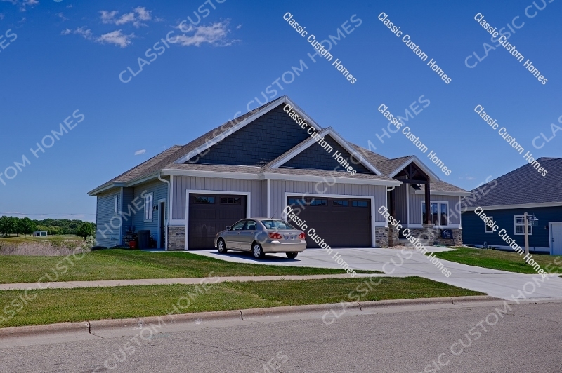 Denk - Exterior Front