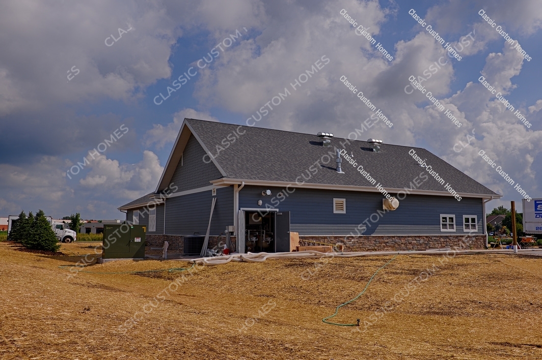 EXT BACK 2 - LITTLE STROKES RV2 S EXT BACK 2 - LITTLE STROKES RV2 S