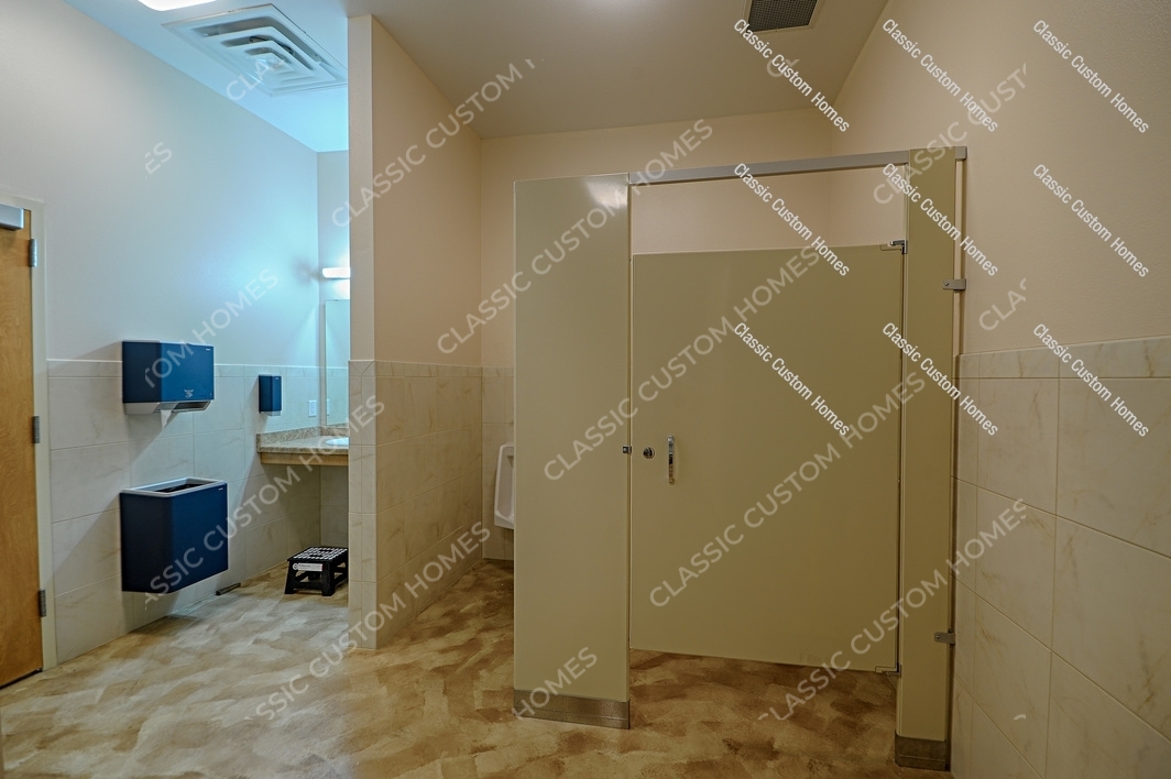 MENS BATH - LITTLE STROKES RV2 S MENS BATH - LITTLE STROKES RV2 S