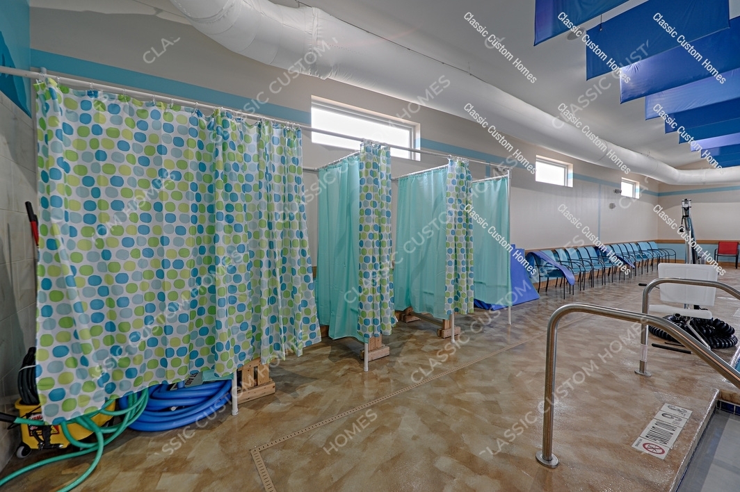 POOL 4 - LITTLE STROKES RV2 S POOL 4 - LITTLE STROKES RV2 S