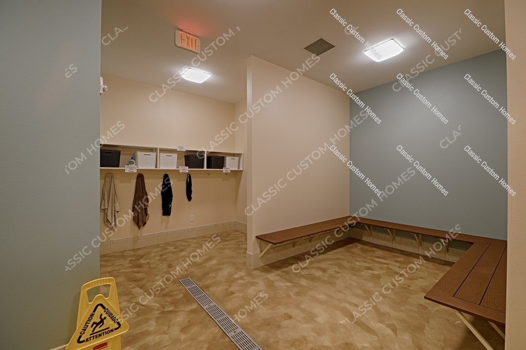 WOMENS BATH 2 - LITTLE STROKES RV2 S WOMENS BATH 2 - LITTLE STROKES RV2 S