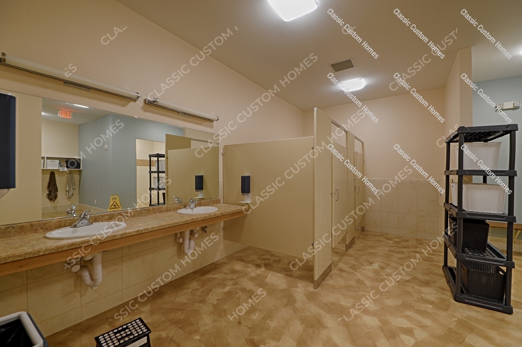 WOMENS BATH - LITTLE STROKES RV2 S WOMENS BATH - LITTLE STROKES RV2 S