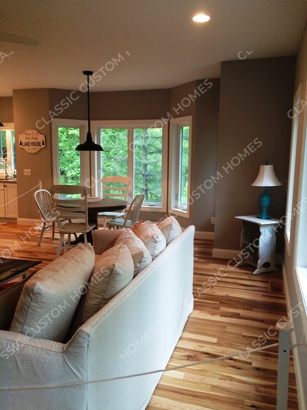 Rood - Great Room