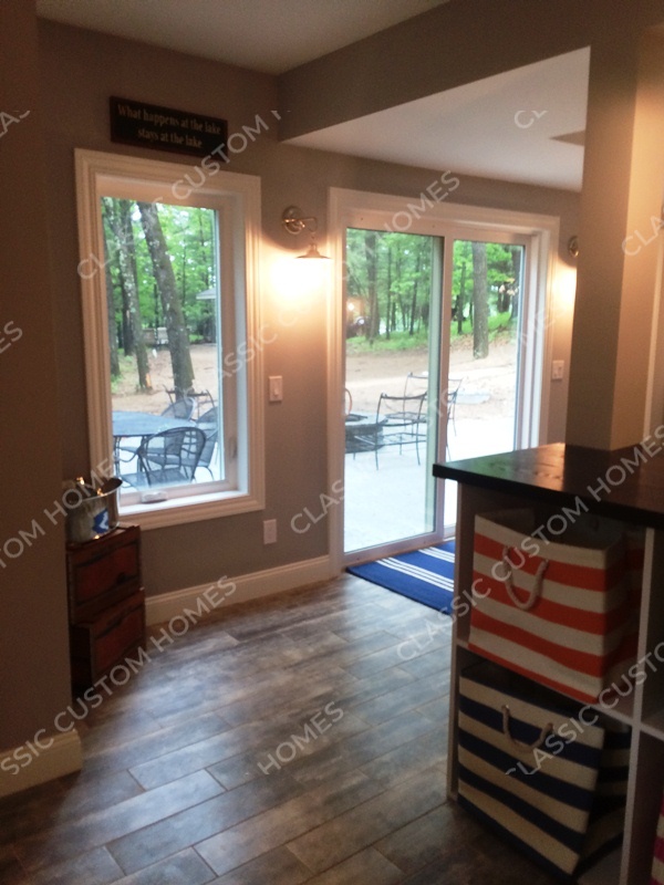 Rood - Lower Level Bar