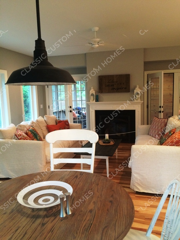 Rood - Great Room