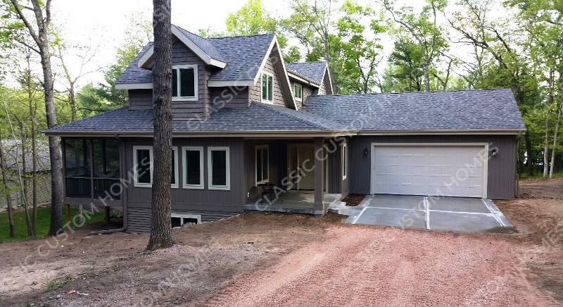 Rood - Exterior Front
